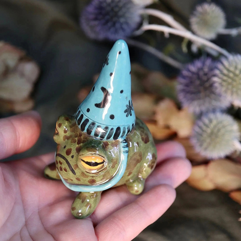 Bonsai Garden Art - Patung Katak Lucu untuk Taman Topi